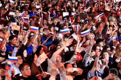 4000 человек