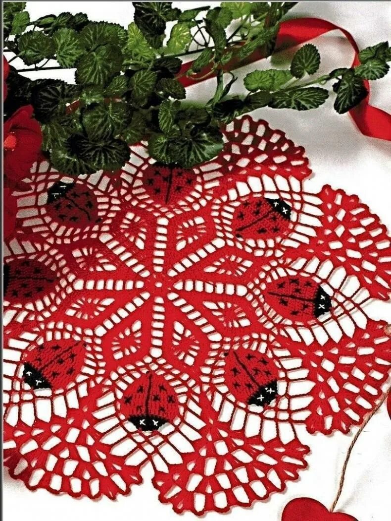 Ажурная салфетка. Салфетки крючком мастер. Вязаные салфетки крючком. Салфетки крючком. Необычные вязаные салфетки.
