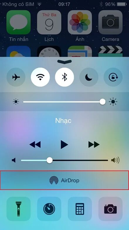 Панель управления на экране айфона. Ios 6 верхняя шторка. верхняя панель айфона. шторка айфона 7. ios 7 шторка.
