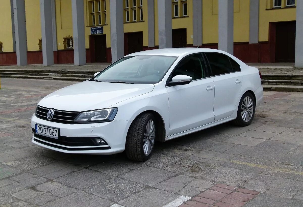 Volkswagen jetta tsi