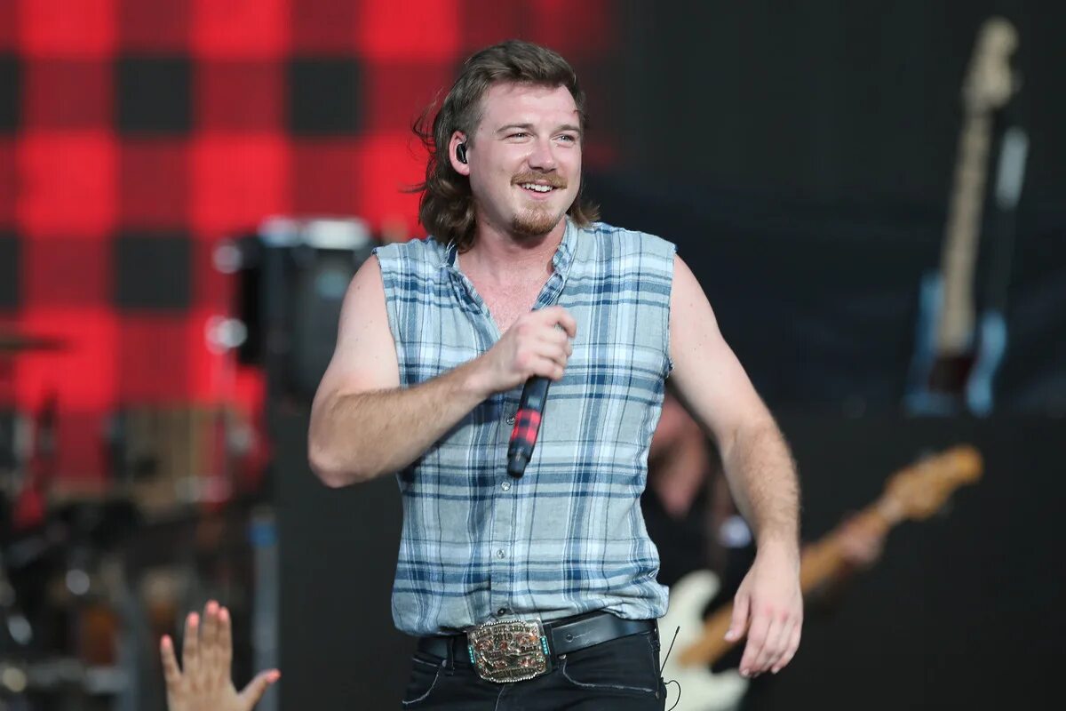 One thing at a time. Morgan Wallen one thing at a time. Morgan Wallen last Night. Morgan Wallen and Guitar picture.
