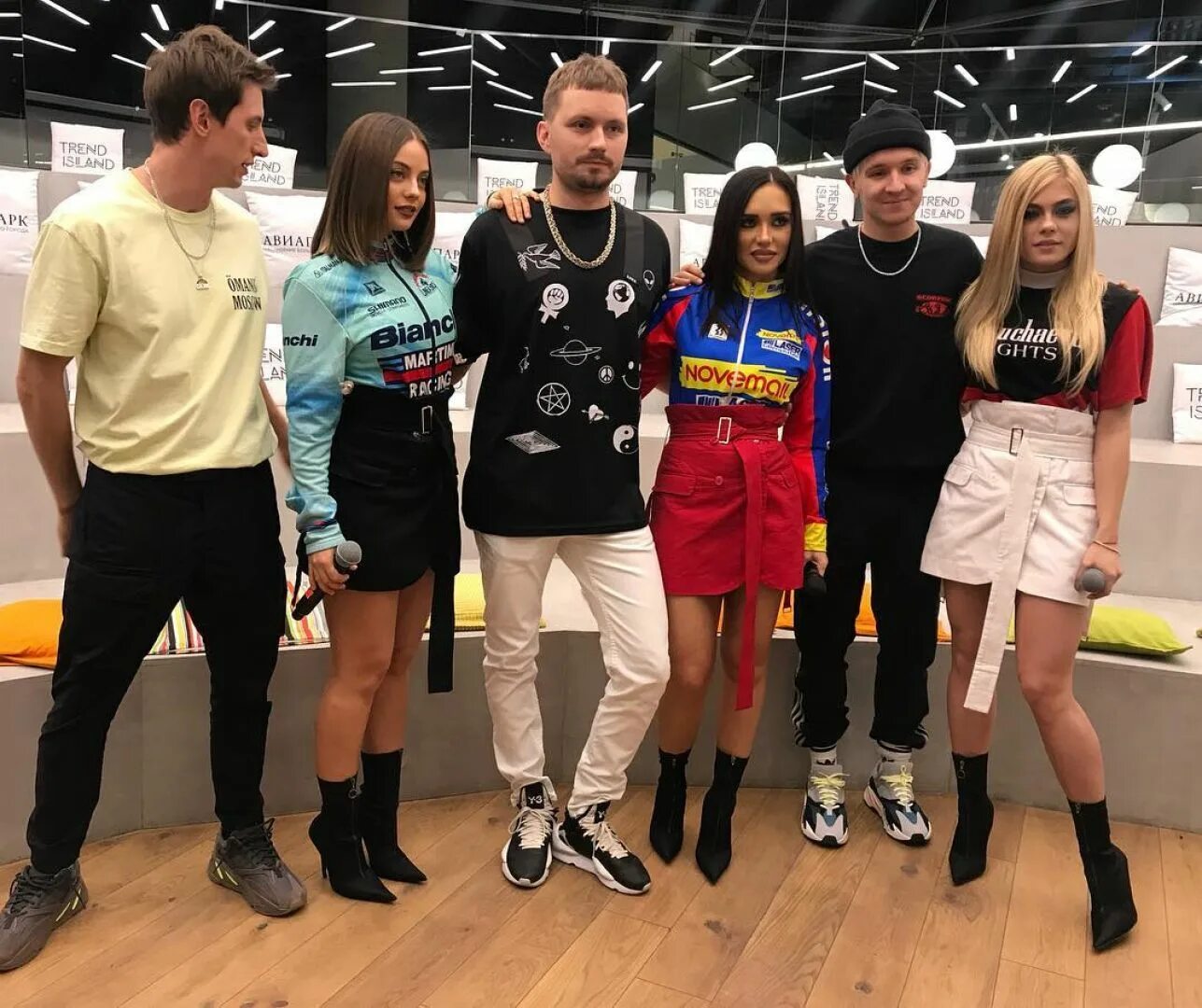 Сладкий инкассатор rocket x serebro. Группа хлеб и серебро. Хлеб serebro. Хлеб serebro. Серебро и хлеб.
