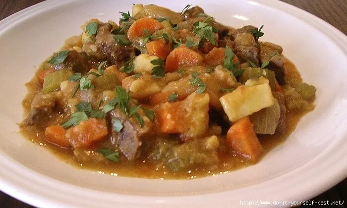 Рагу мясные блюда. Рагу из свинины. Жаркое из говядины с овощами. Постное рагу. Рагу с говядиной.