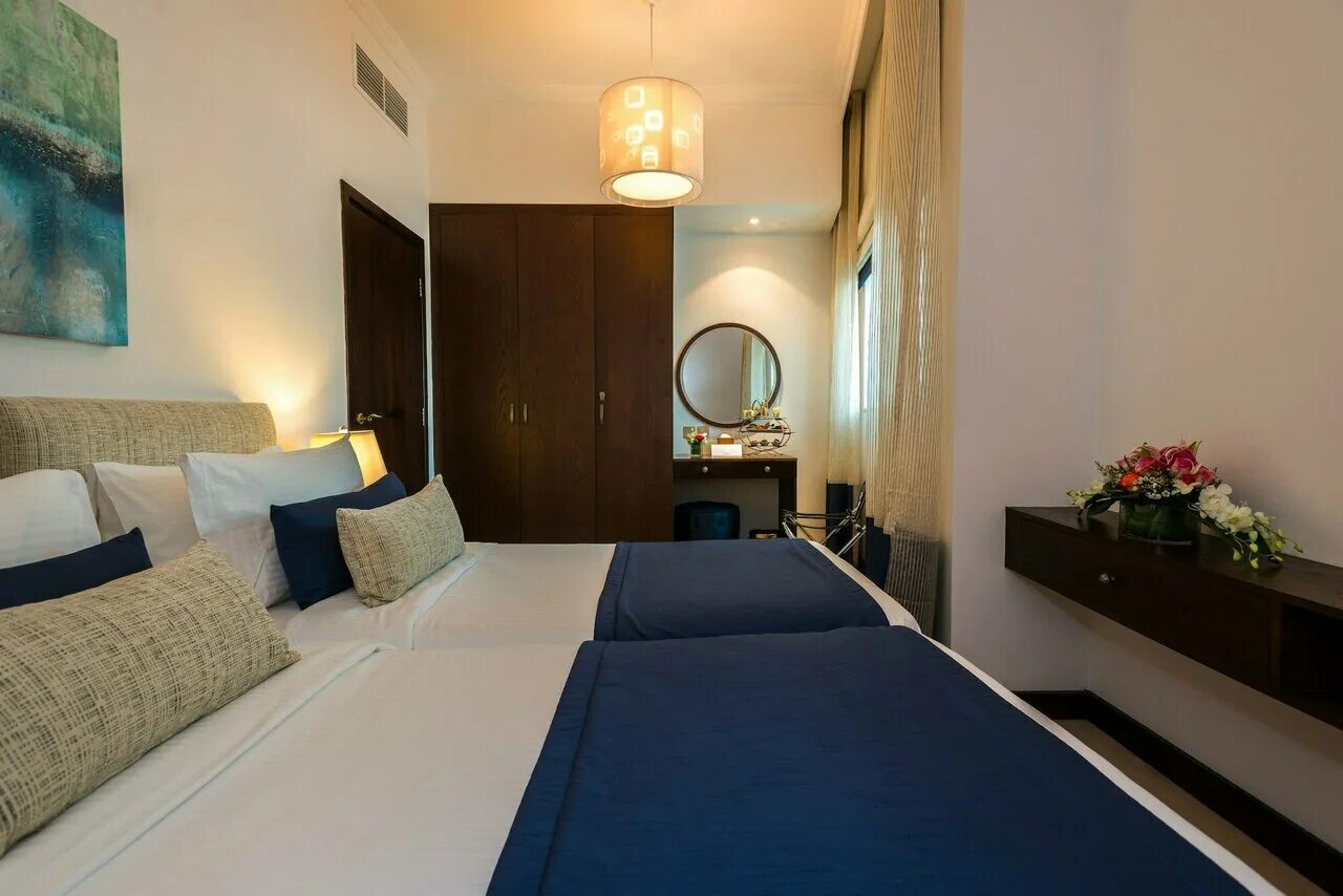 First central hotel suites дубай. Ферст централ отель дубай. First central hotel suites apartment аль-барша. First central hotel suites apartment 3*. Отель first central hotel suites.