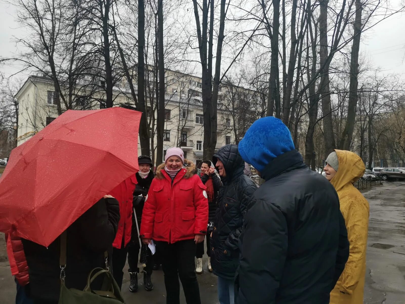 Ростокино 1 мая. Глава управы Ростокино Гордикова фото. Управа Бибирево площадка. Управа Метрогородок обход.