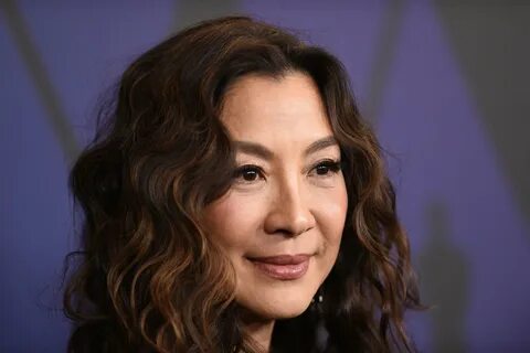 Michelle yeoh height and weight