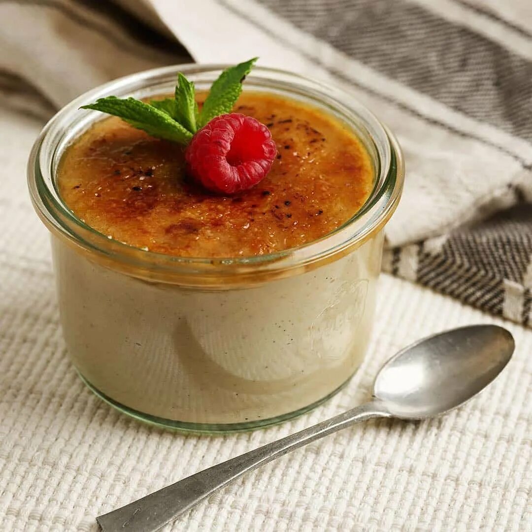 Крем брюле Каталана. Испанский десерт крем Каталана. Crema Catalana десерт. Испанский крем брюле. Крем каталана