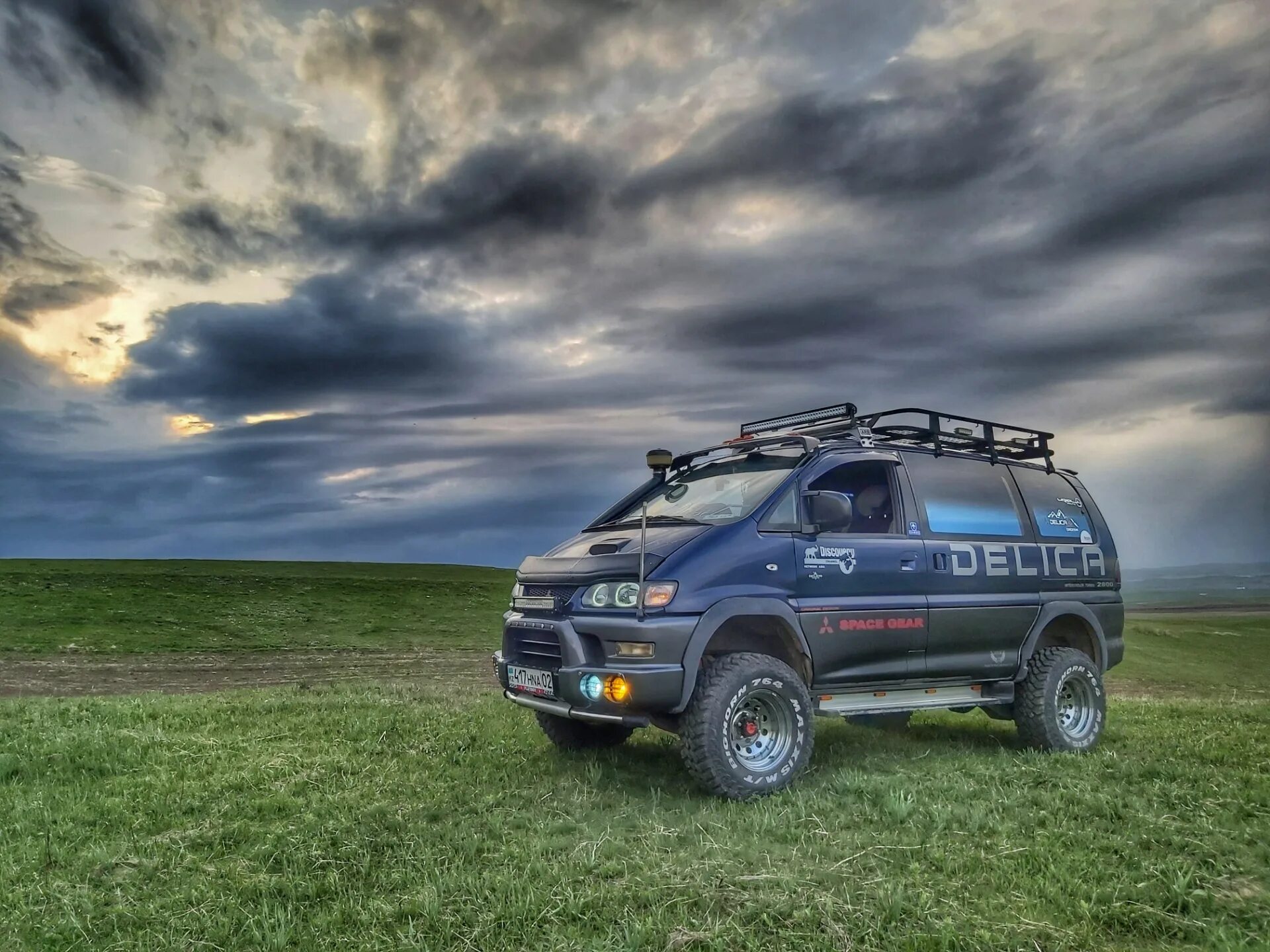 тойота сурф раннер. тюнинг 4wd. Toyota 4runner tuning offroad. тюнинг 4wd. Mitsubishi delica 4х4 off road.