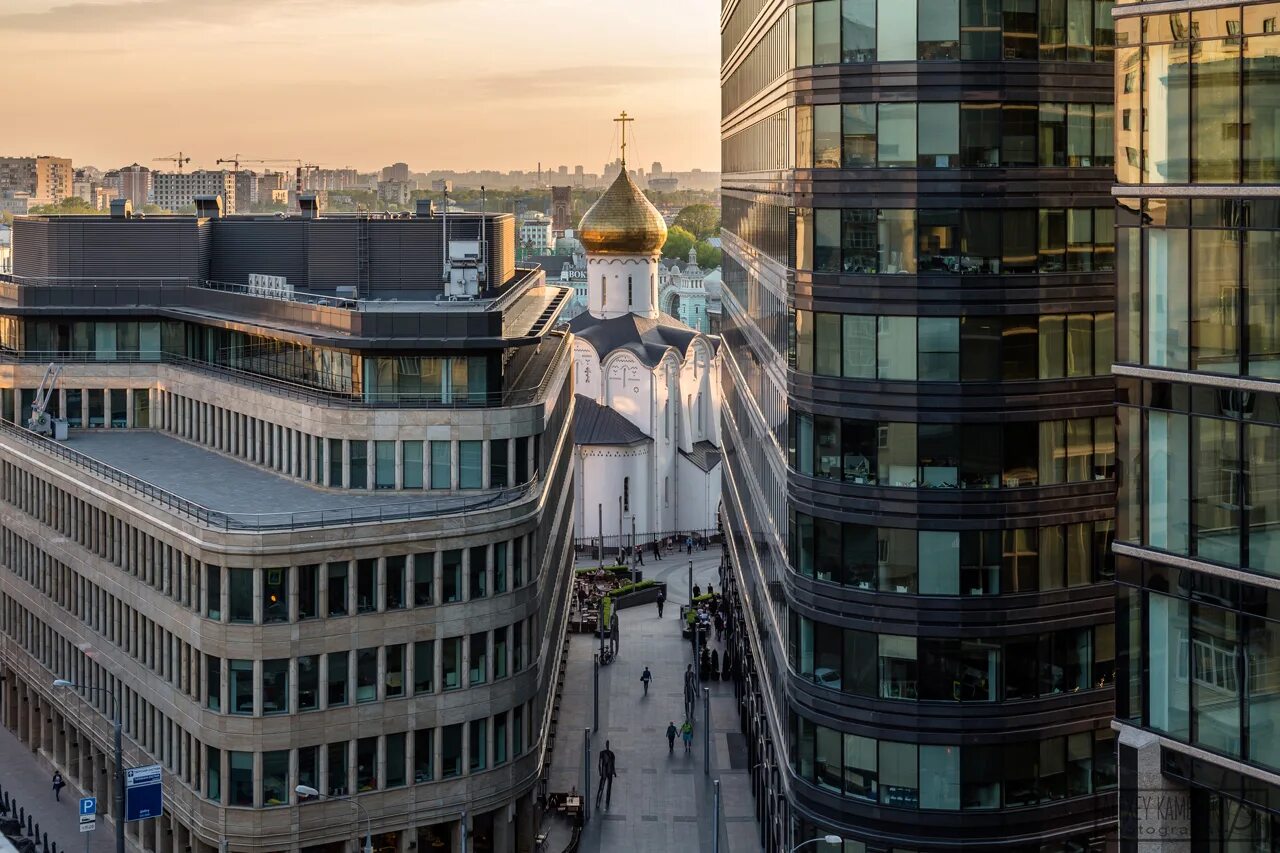 Уникальная архитектура москвы. БЦ белая площадь Москва. Белорусская белая площадь. Бизнес центр на белорусской белая площадь. Метро белорусская бизнес центр белая площадь.