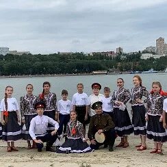 Юность дона ансамбль руководители. Юность дона. Юность дона. Ансамбль юность мичуринск. Юность ростов на дону.