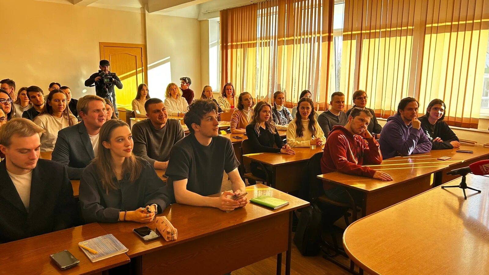 Горизонты. Министерство юстиции российской федерации министр. Представители минюста. Мартынова минюст крыма. Мезенцева м а министерство юстиции.