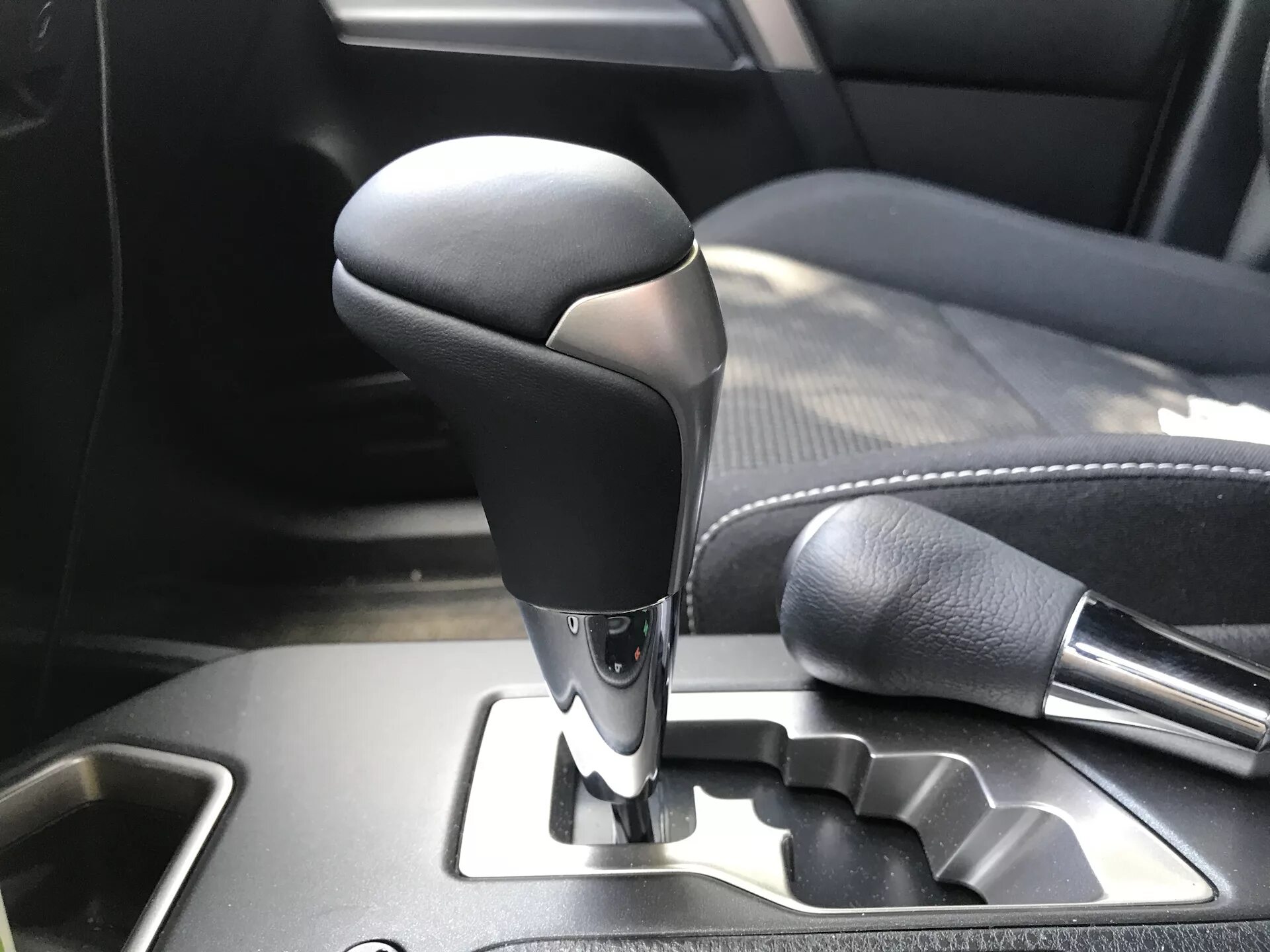 Toyota - rav4 2013 ручка акпп. Кпп автомат рав 4 2013. Ручка кпп на рав 4 2013. Toyota - rav4 2013 ручка акпп. Ручка акпп тойота рав 4 2013.