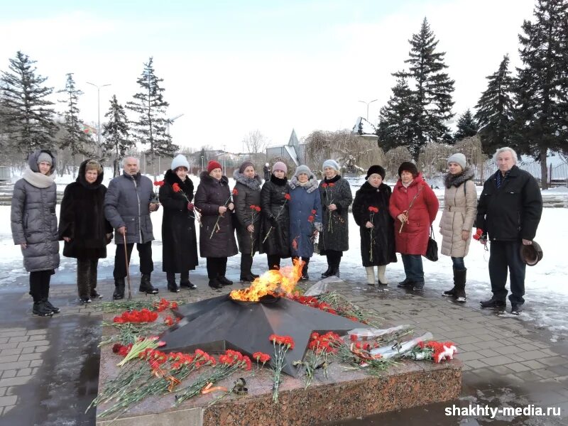 Рисунок освобождение города шахты. День освобождения города шахты. День освобождения города шахты. Освобождение города шахты. День освобождения города шахты от немецко.