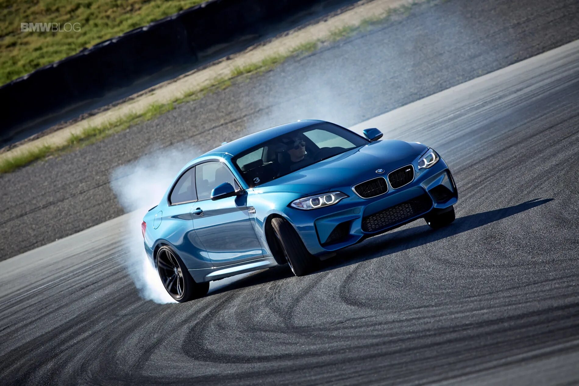 BMW m2 Sport. BMW m2 Coupe. BMW m2 2016. BMW m2 дрифт.