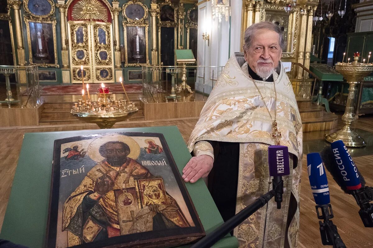 богоявленский собор мощи алексия московского.