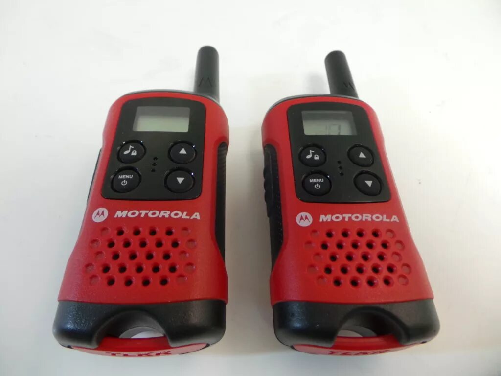 Радиостанция Motorola TLKR-t40. Рация Моторола TLKR t40. Рация Моторола 40. Рация Motorola TLKR t40 частоты.