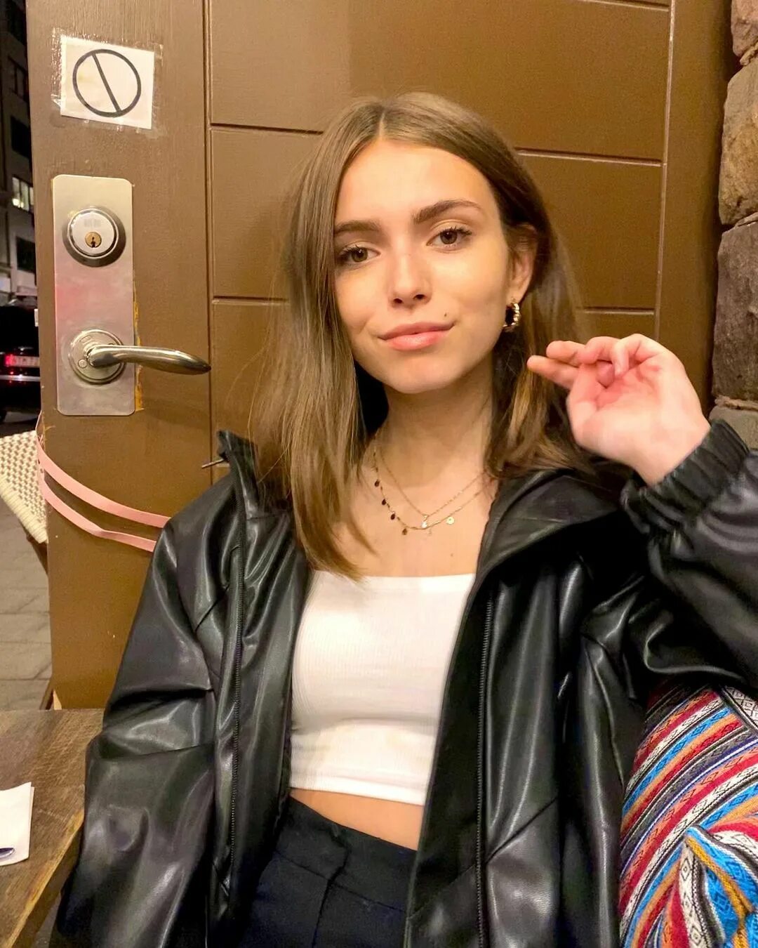 Anna cramling. Anna cramling шахматы. анна крамлинг беллон. wfm anna cramling.
