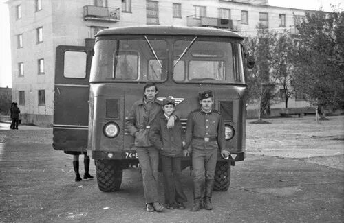 Армейский автобус 38ас. Автобус АС-38 на базе ГАЗ-66. АС 38 66 армейский автобус. АМС 38 военный автобус.