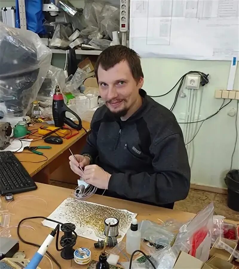 Инженер конструктор барнаул. Инженер-конструктор радиоэлектронной аппаратуры. инженер конструктор рза. инженер рэа. конструктор рэа.