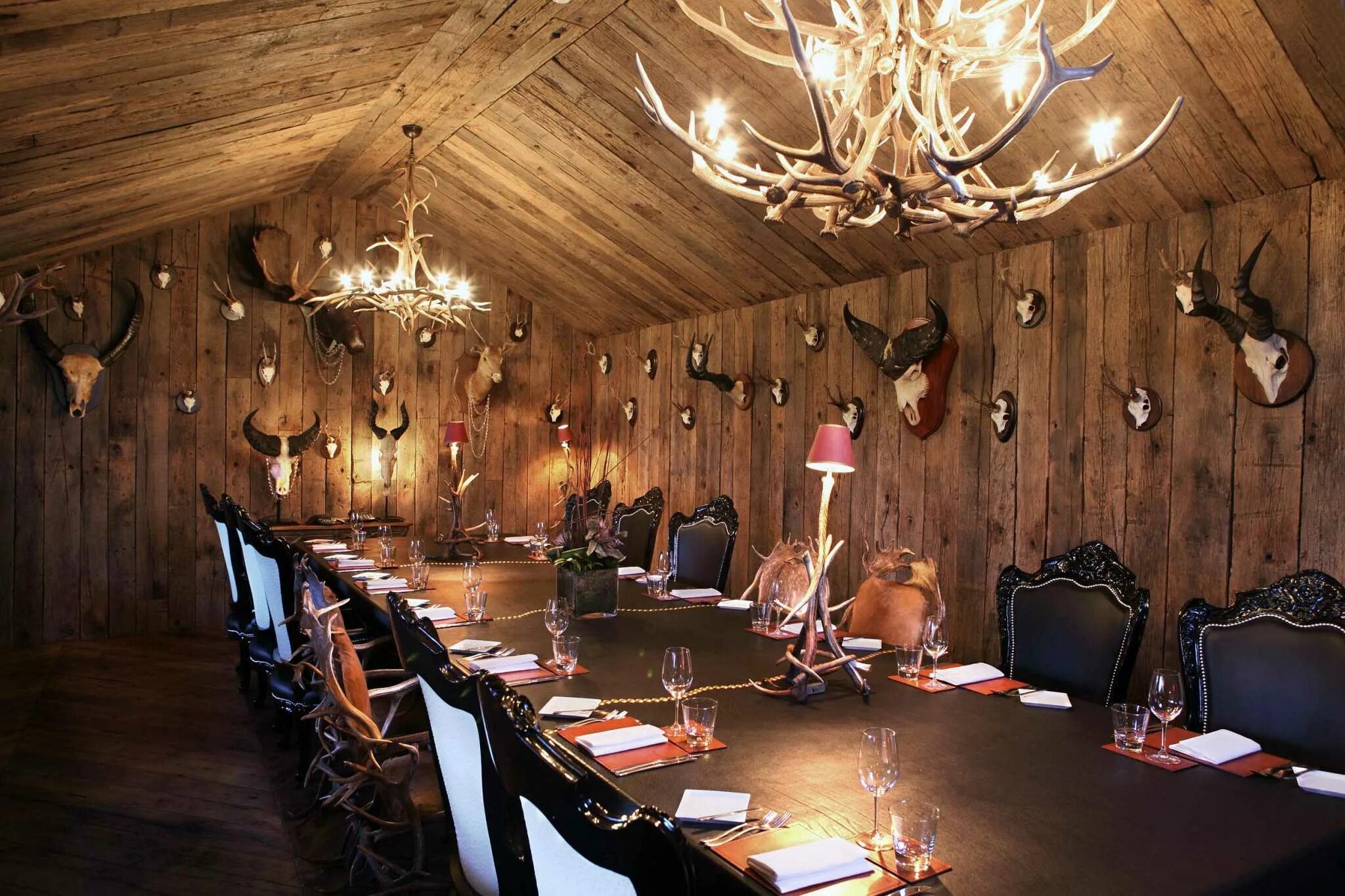 Виски Hunting Lodge. Crazy Bear Hotel. Crazy Bear Beaconsfield. Hotel Bear Lodge. Amazing event