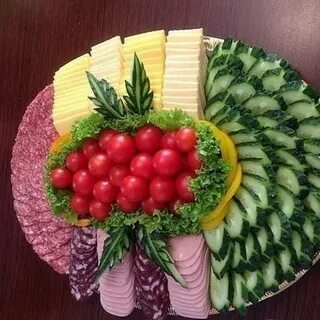 Как красиво уложить нарезку на тарелку