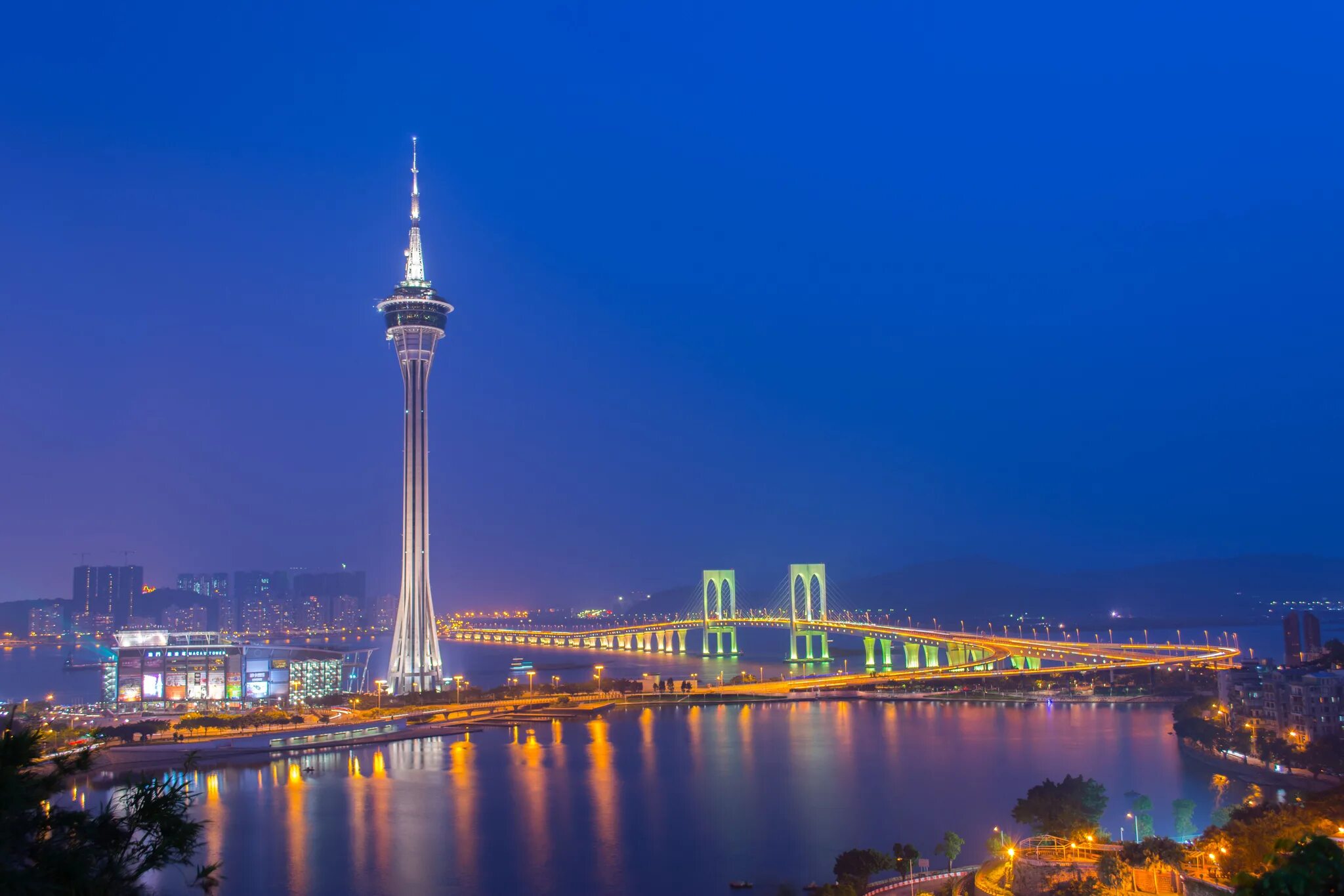 Башня макао китай. Башня макао. Аомынь (макао). Башня макао китай банджи. Золотая башня макао.