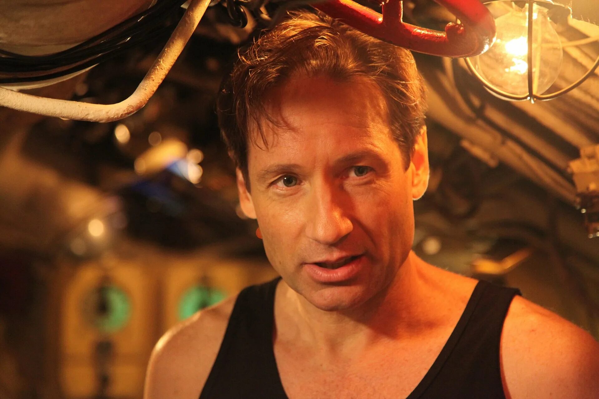 Фантом эд харрис. Джулиан адамс. Фантом (2013) (phantom). Фантом 2012. Фантом 2012.