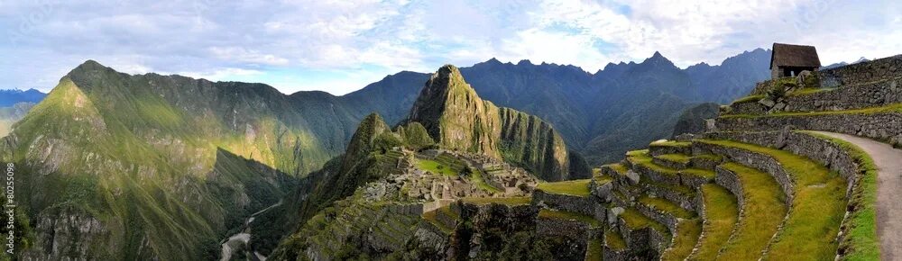 Peru Hotels with Bars / Lounges