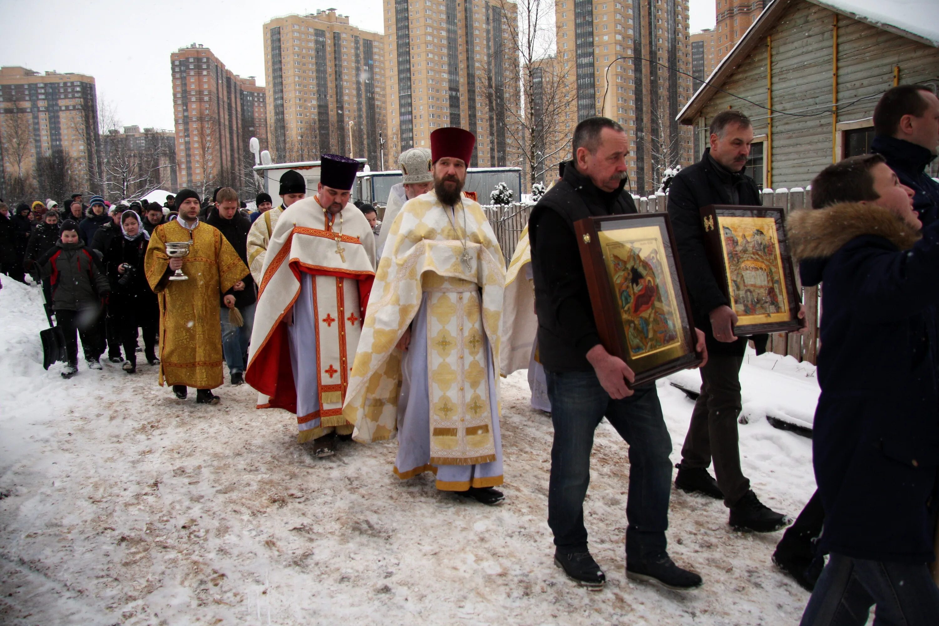 Младенцев вифлеемских на парнасе. Храм вифлеемских младенцев спб. Храм вифлеемских младенцев абакан. Храм вифлеемских младенцев барнаул. Храм святых мучеников младенцев вифлеемских.
