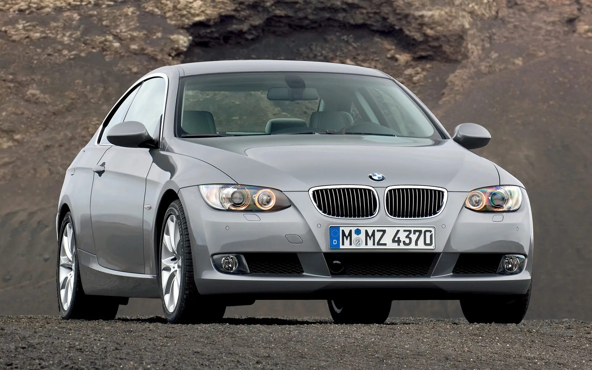 Купить бмв 3 дизель. BMW 3 2006. BMW 3 Series Coupe 2006. BMW serie 3 2006. E92 Coupe.