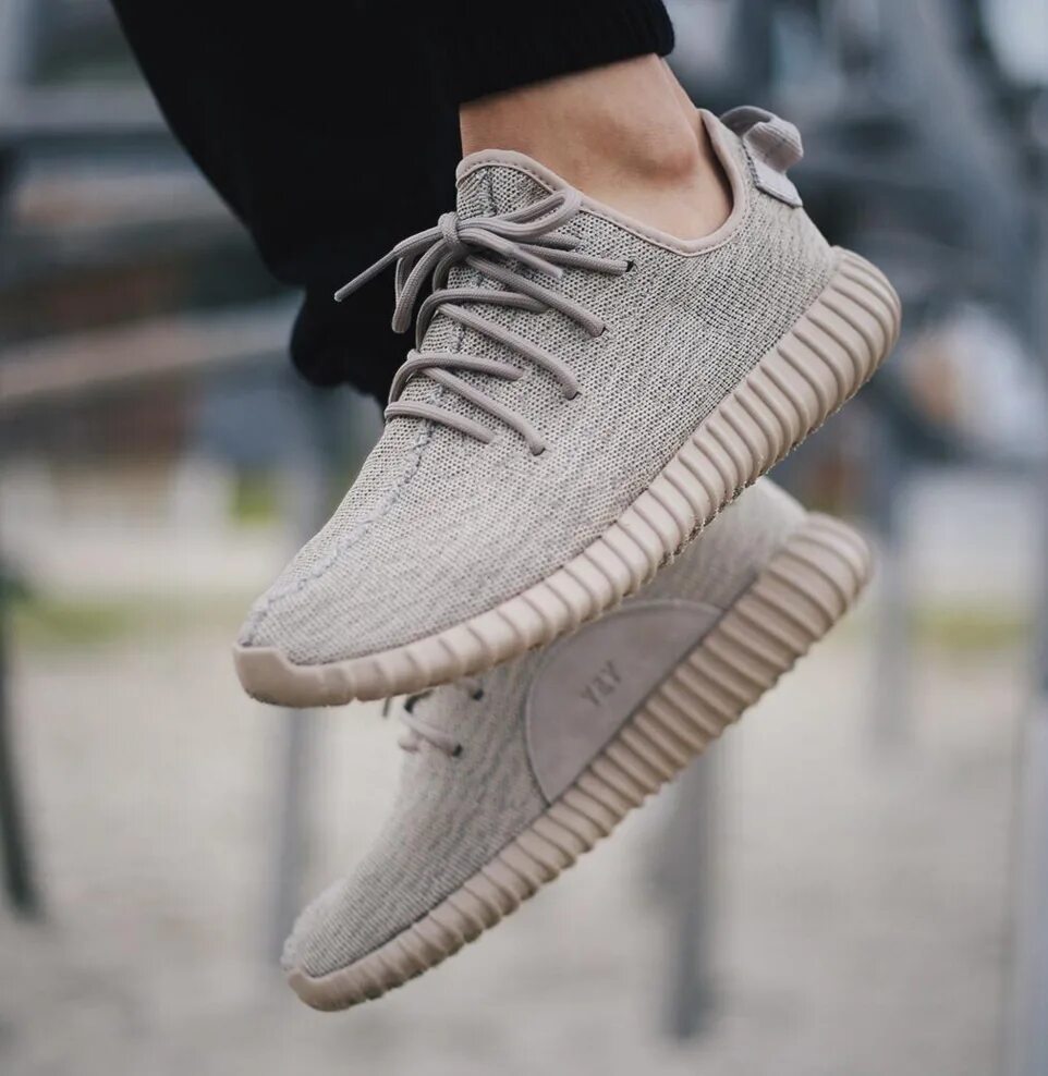 Адидас 350 Yeezy. Адидас Yeezy Boost. Кроссовки adidas Yeezy Boost. Adidas izi Boost. Кроссовки спортивные yeezy boost