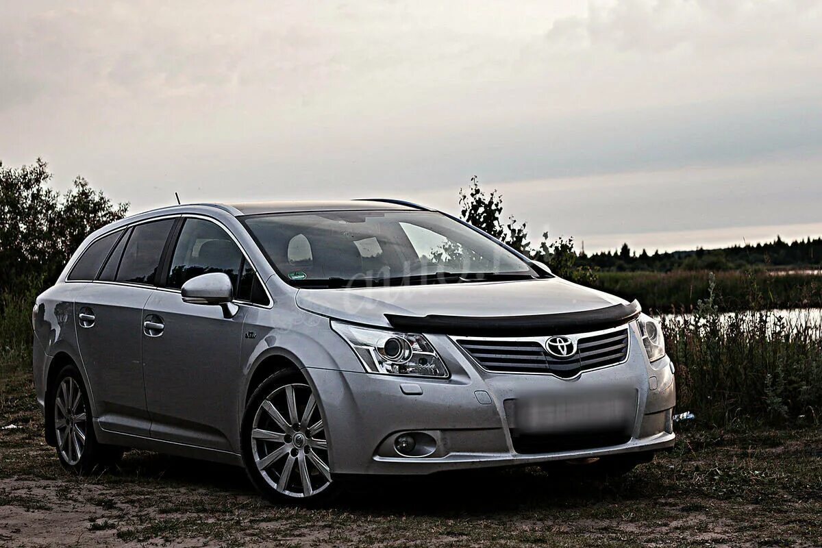 Toyota Avensis III. Toyota Avensis 2010. Toyota Avensis 3 универсал. Авенсис универсал 2010.