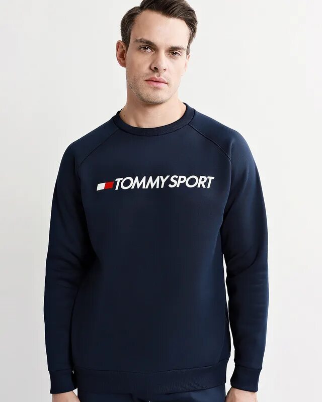 Tommy sport что за бренд. Спортивный костюм томми хилфигер мужские. Значок томми спорт. Томми спорт что за бренд. Puma international sportswear футболка мужская.