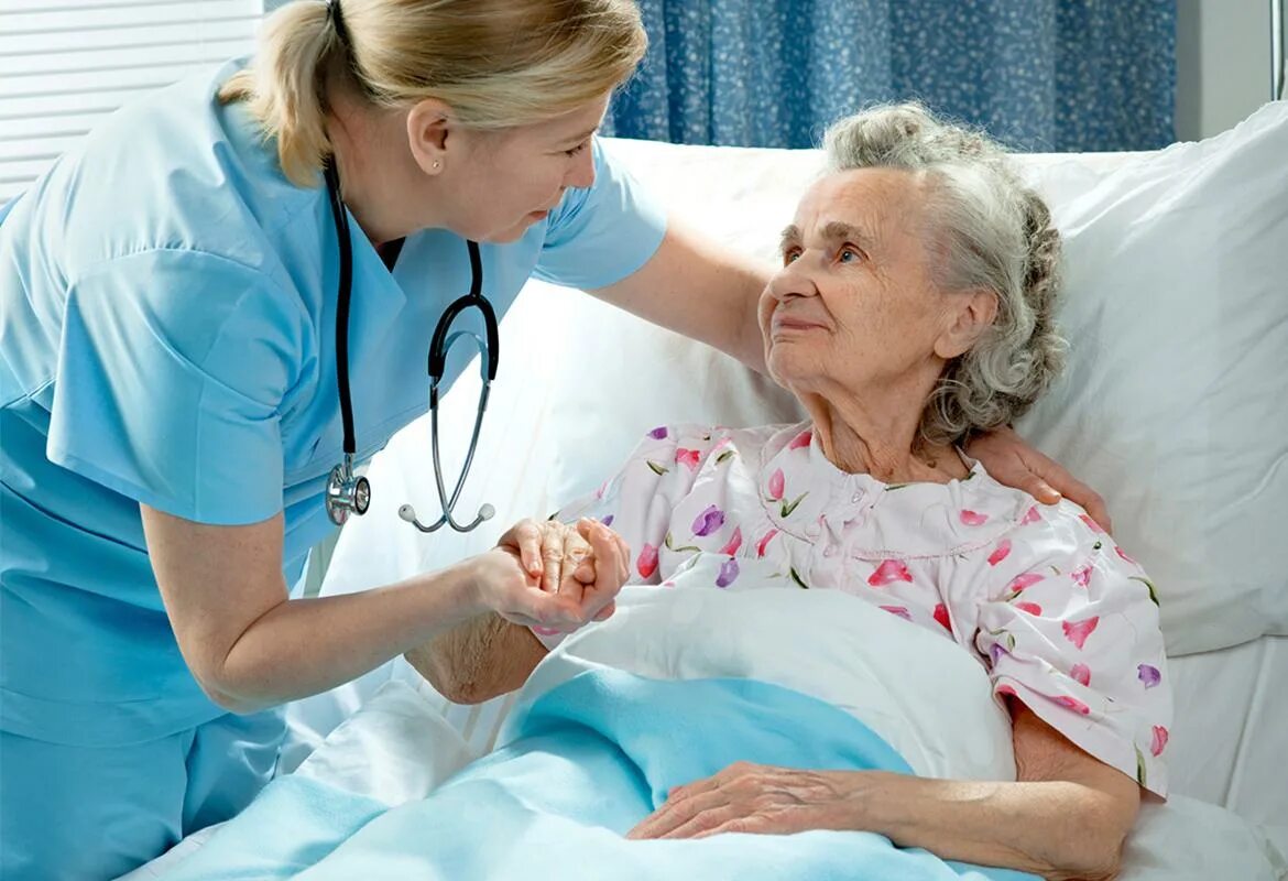 Пациентом является. Разговор медсестры с пациентом. Беседа медсестры с пациентом. Паллиативный уход. Пациент жалуется.