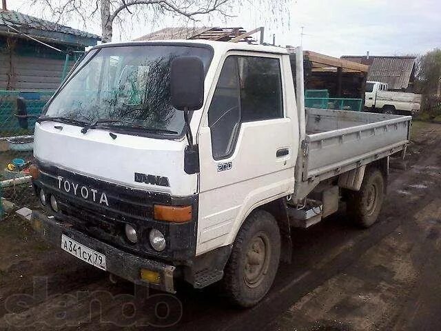 Грузовики купить амурская. Toyota Dyna 1988. Toyota Dyna 1990. Тойота Дюна 2т. Тойота Дюна 200.