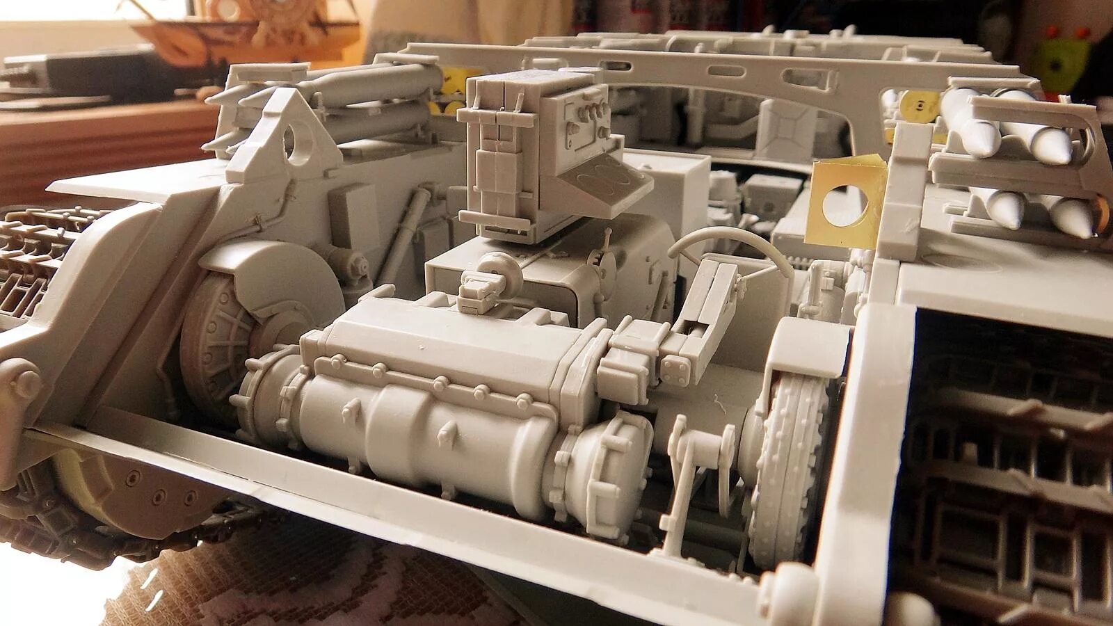 Takom tiger. Танк king tiger trumpeter 1/16. тигр 2 1/16 трумпетер. королевский тигр 1 16 трумпетер. king tiger 1/16 trumpeter build.