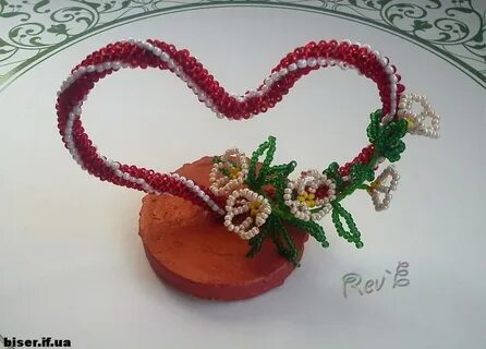Фигурка сердце из бисера