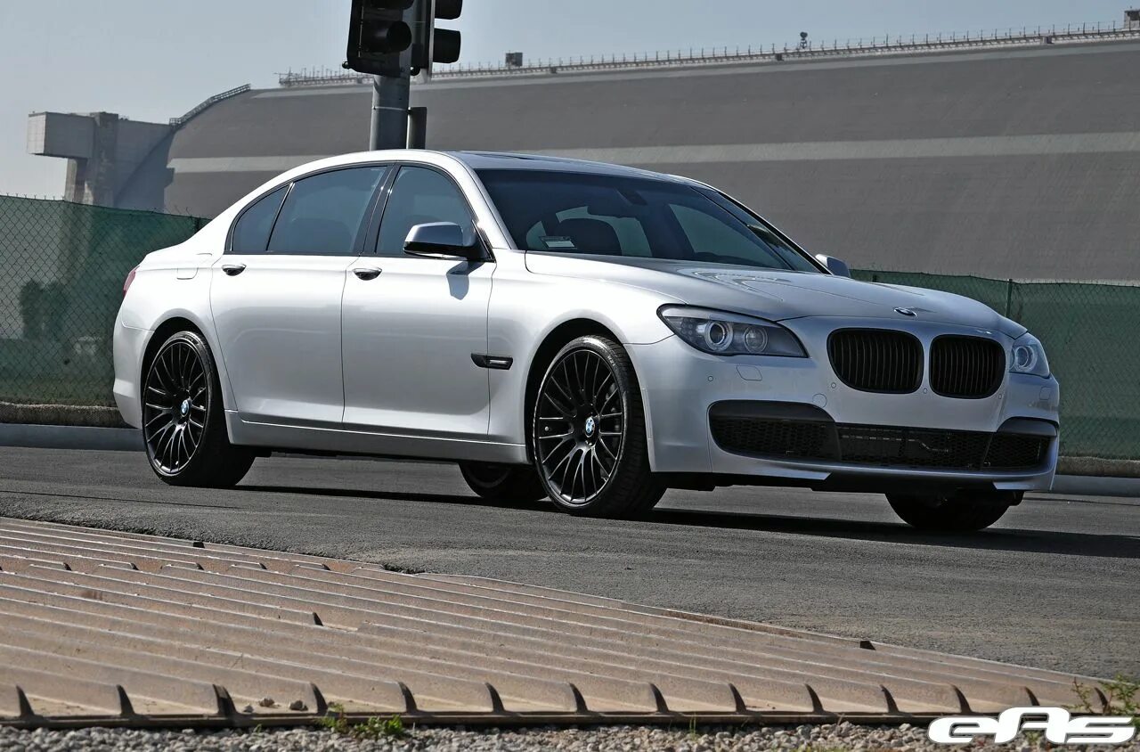 Бмв 7 ф01. BMW m7 f01. BMW f01 m. BMW 7 f01. BMW 750i f01 m Sport.