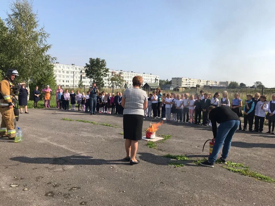 Погода в оржицах ломоносовского. Оржицы школа. Оржицы школа Ломоносовский район. Дом культуры Оржицы.