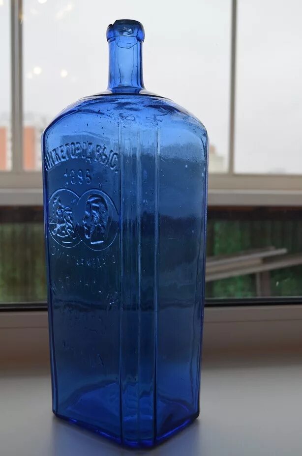 Полуштоф это. Штоф смирновский. бутылка, штоф мариинский з-д. полуштоф. штоф мариинского завода.