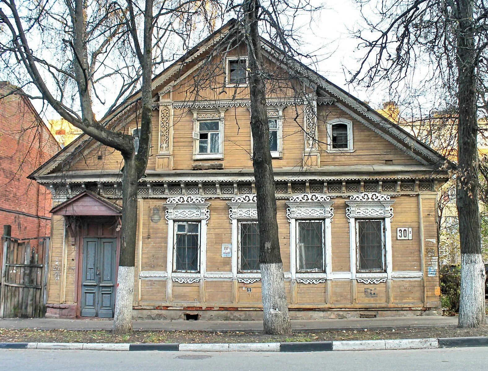 Короленко 30 казань. Ул короленко ярославль. Короленко отель казань. Короленко. Ул короленко ярославль на карте.