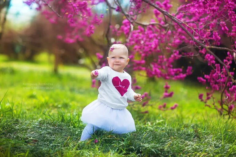 Платье шанель для девочки. Детское под. Детское под. Маленькие дети. Помещение для детского праздника.