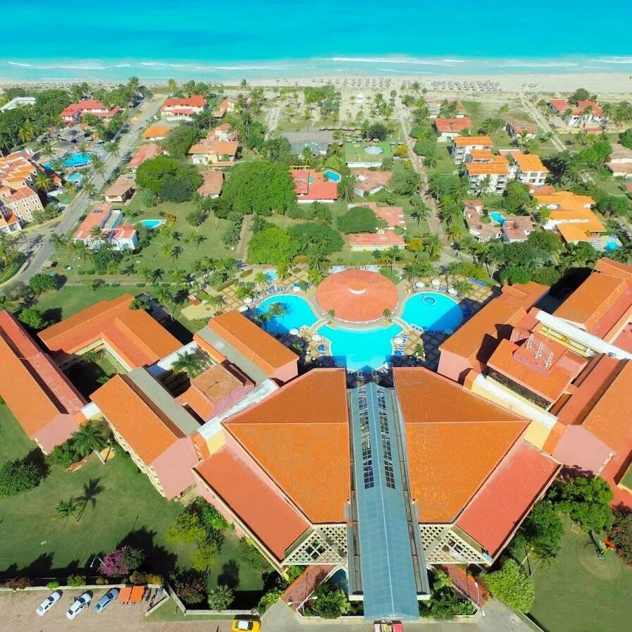 Cubanacan los cactus 4. Куба отель 4 Варадеро. Be Live experience отель Куба. Тукспан Куба Варадеро. Варадеро Старфиш отель.
