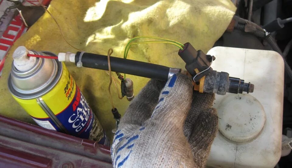 Как можно снимать форсунки. Форсунка омывателя ваз 2101. Как можно снимать форсунки. Распыл форсунки ваз 2114 инжектор. Как можно снимать форсунки.