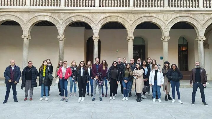 Dónde está la rana de la universidad de salamanca