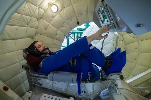 Что не делают космонавты перед полетом