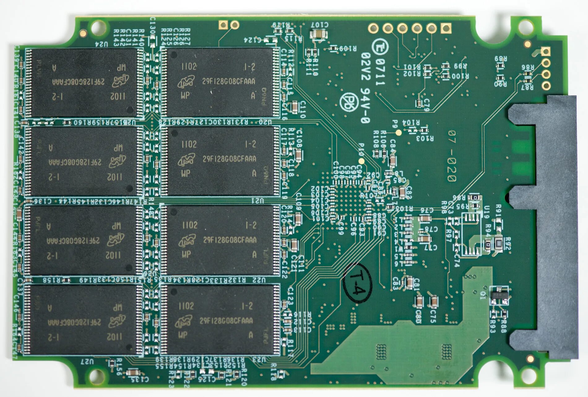 Чип памяти ssd. SSD OCZ Agility 3. OCZ Vertex 2 плата. Чипы памяти SSD. Чипы памяти микрон.