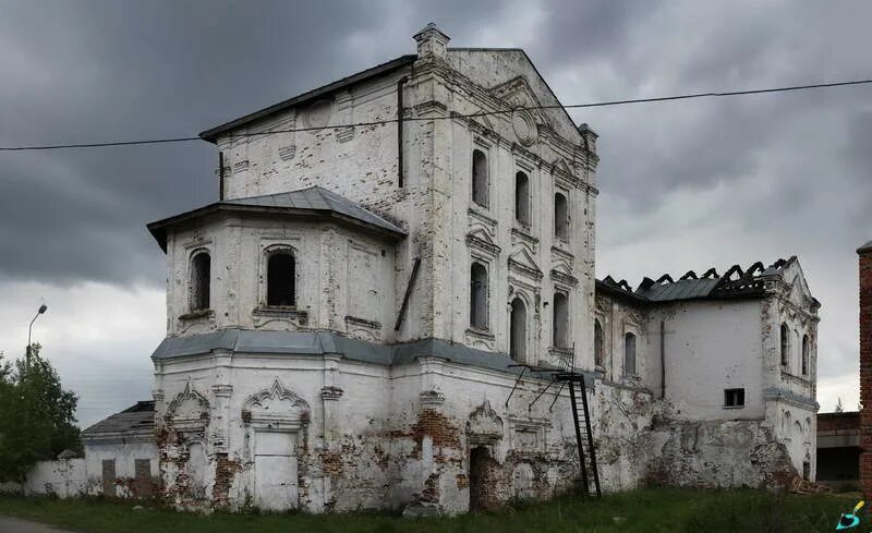 Тобольск здание. Старинные здания тобольска.