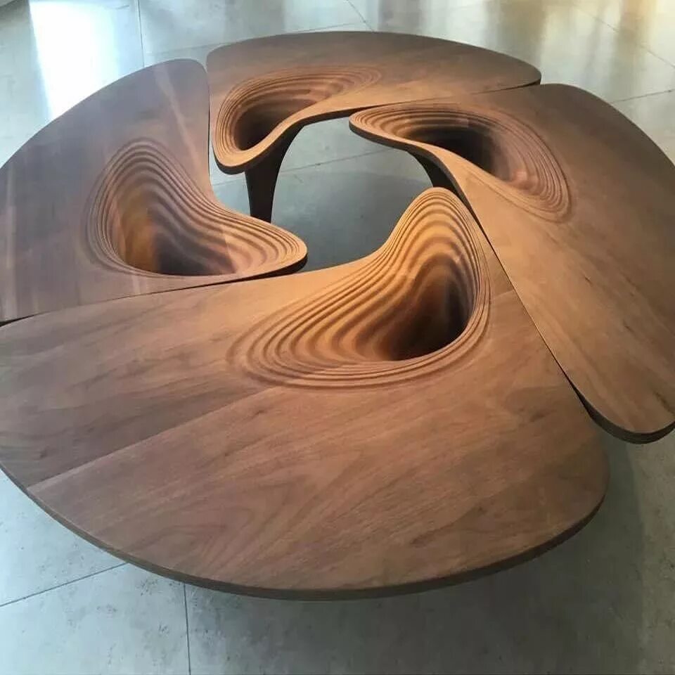 Уникальная форма. Необычная мебель. Необычная мебель из дерева. Необычные столы из дерева. Дизайнерский стол из фанеры.
