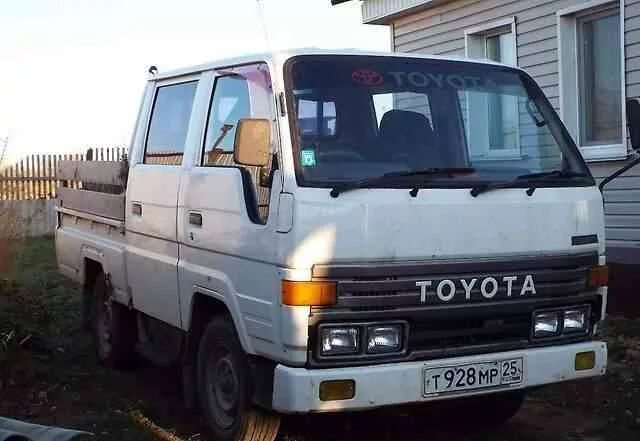 Дром тойота грузовик. Toyota Dyna 1992. Тойота Дюна 1992 двухкабинник. Тойота Дюна 4/2. Toyota Dyna 4wd.